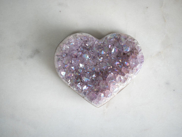 Aura Amethyst Heart (Medium)