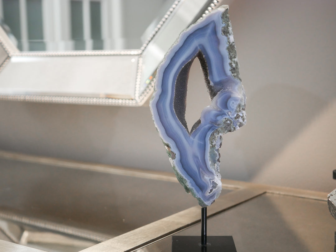 Agate Portal on Stand