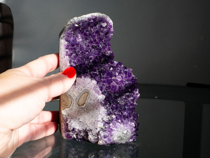 High-Quality Uruguayan Amethyst Cut Base