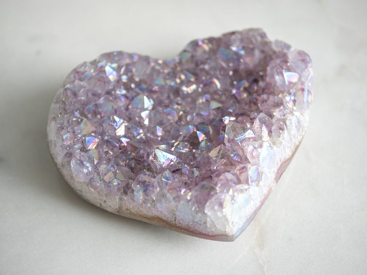 Aura Amethyst Heart (Medium)