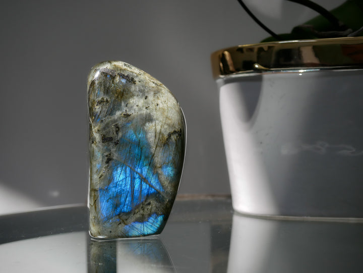 Premium Flashy Labradorite Free Form | Intuition &amp; Transformation
