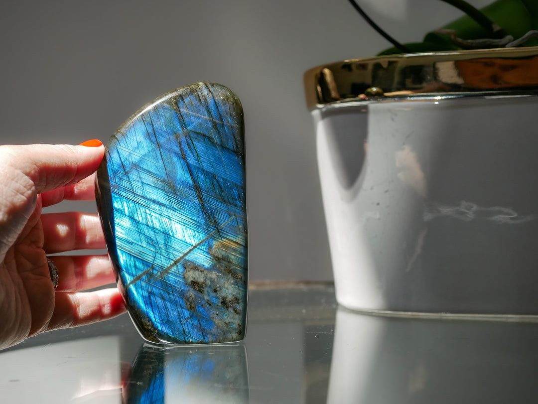 Premium Flashy Labradorite Free Form | Intuition &amp; Transformation