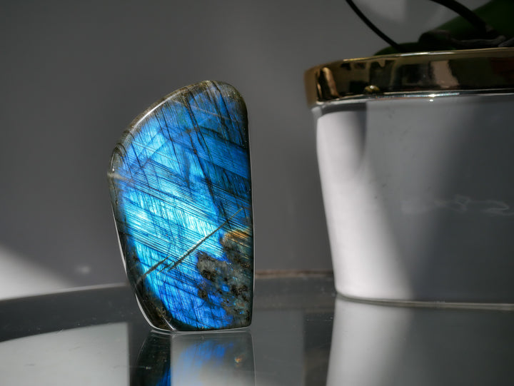Premium Flashy Labradorite Free Form | Intuition &amp; Transformation