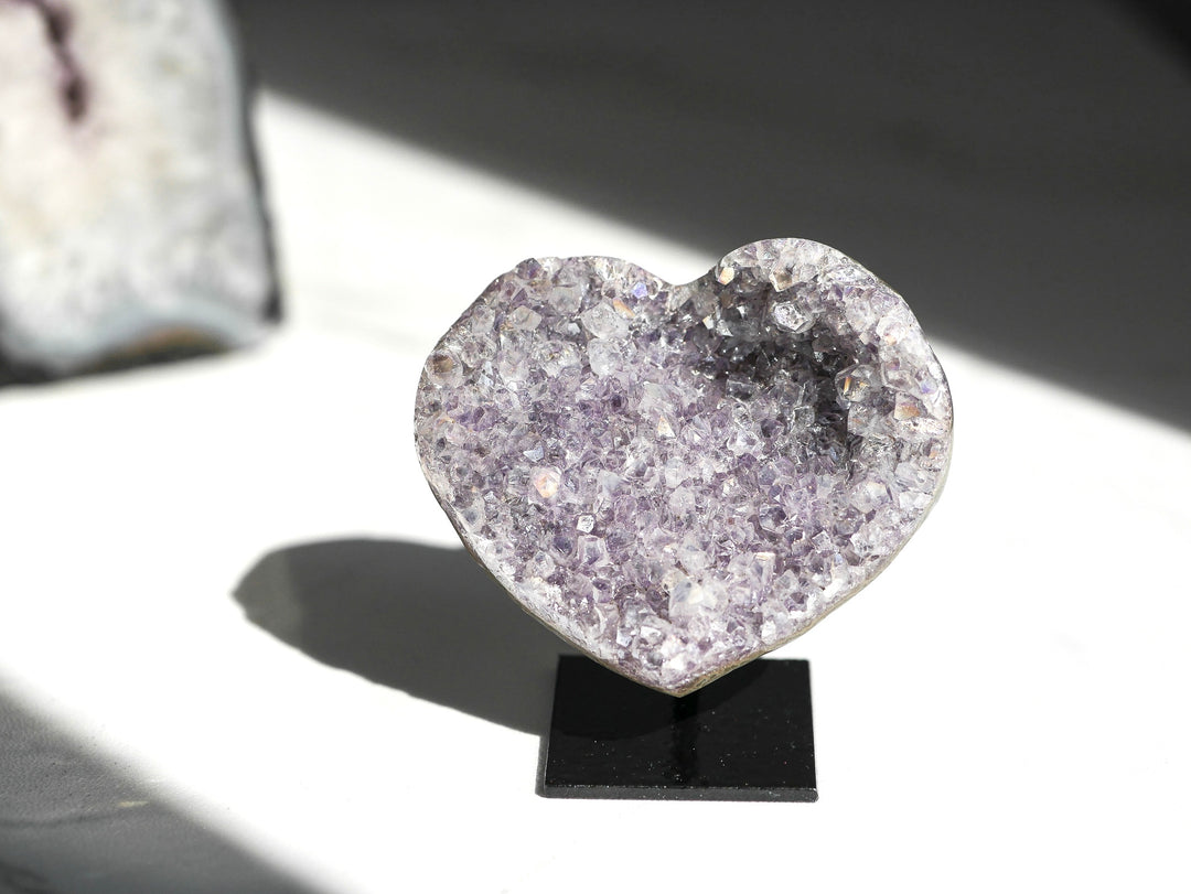 Aura Amethyst Heart on Stand