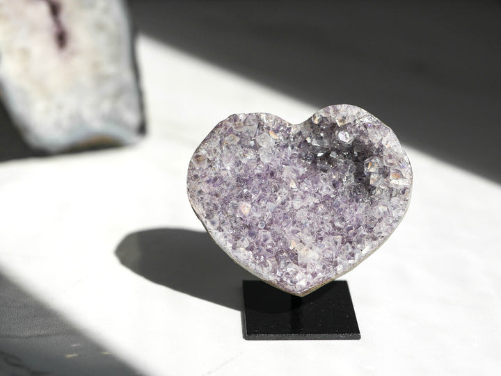 Aura Amethyst Heart on Stand