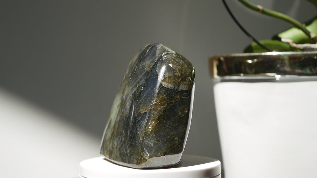 Premium Flashy Purple Labradorite Free Form | Intuition &amp; Transformation